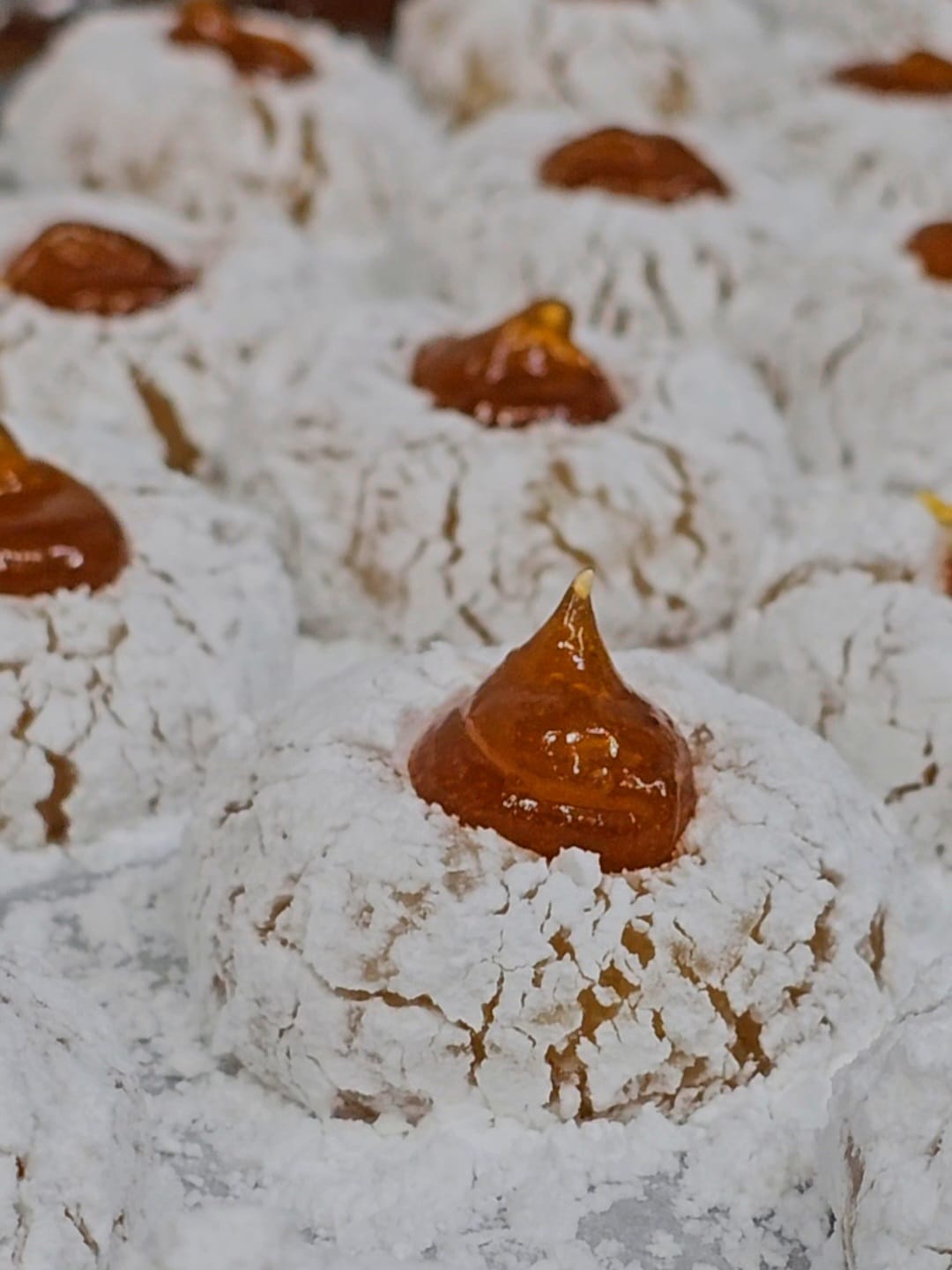 Pasta di Mandorla con Cuore di Marmellata